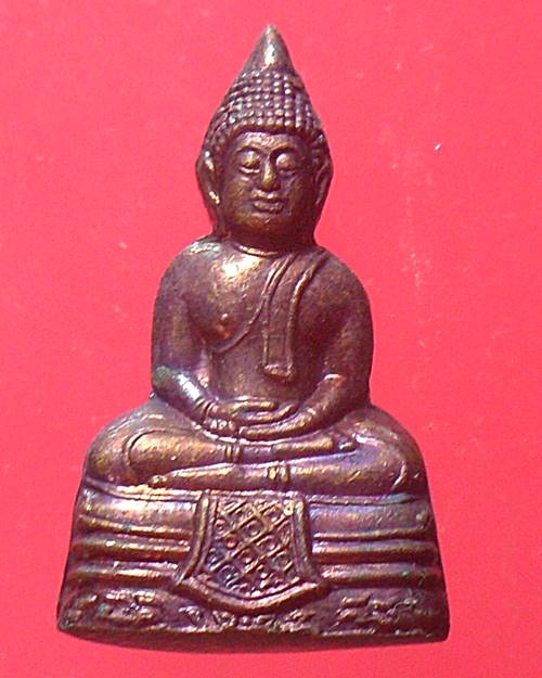 หลวงพ่อพุทธโสธร รุ่นทองประทาน พิมพ์ลอยองค์ วัดโสธรวรารามวรวิหาร แปดริ้ว พร้อมกล่องเดิมองค์ที่2