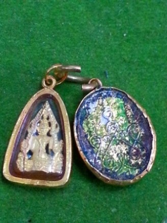 พระพุทธชินราช กะใหล่ทอง + หลวงพ่อโสธร เลี่ยมทองคำแท้ พร้อมใช้