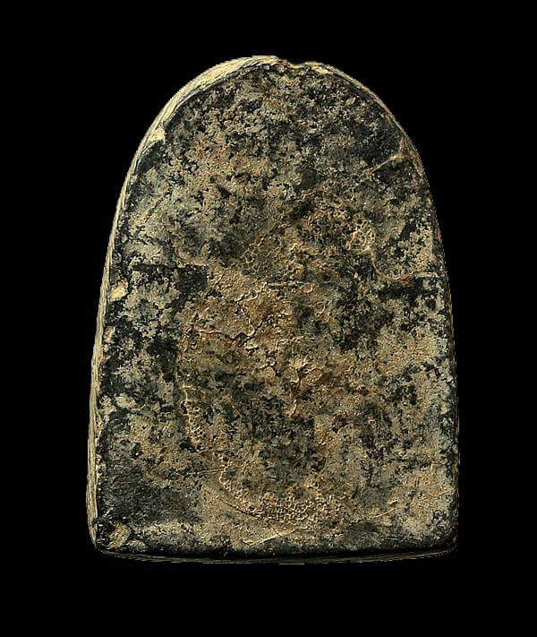 พระซุ้มกอดำพิมพ์ใหญ่มีกนก หน้ายัก วัดพิกุล กำแพงเพชร ปี 2511