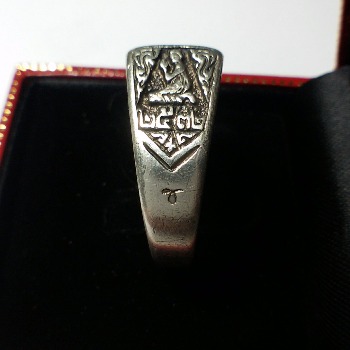 แหวนพระพุทธ หลวงปู่ดู่วัดสะแก ปี2532 ตอกโค๊ด พ.ศ. เนื้อเงิน