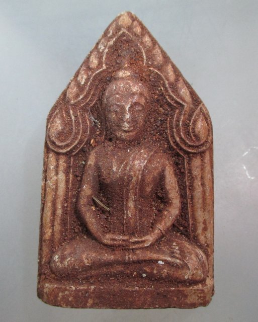 20 บาท พระขุนแผนเนื้อดินพิมพ์จัมโบ้ ไม่ทราบที่ครับ  2