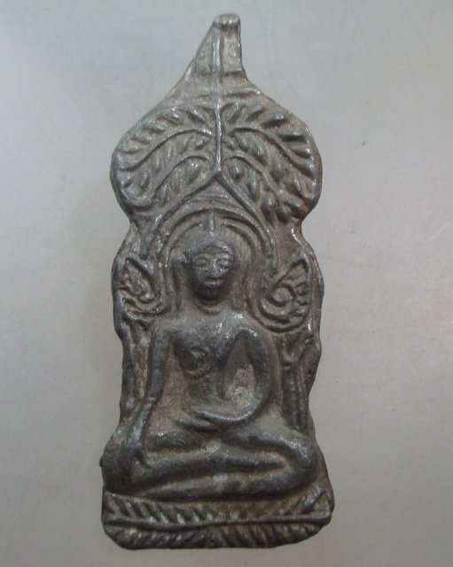 20 บาท พระปรกโพธิ์เนื้อชินไม่ทราบที่ครับ