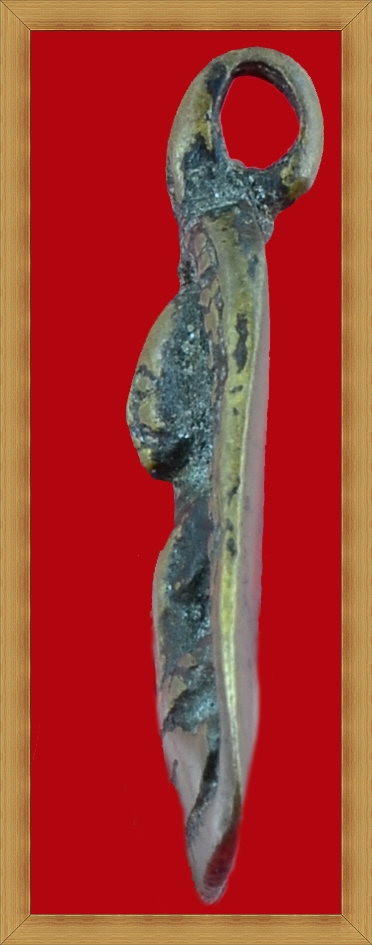 เหรียญหล่อจอบใหญ่ หลวงพ่อเงิน วัดห้วยเขน ปี 2456