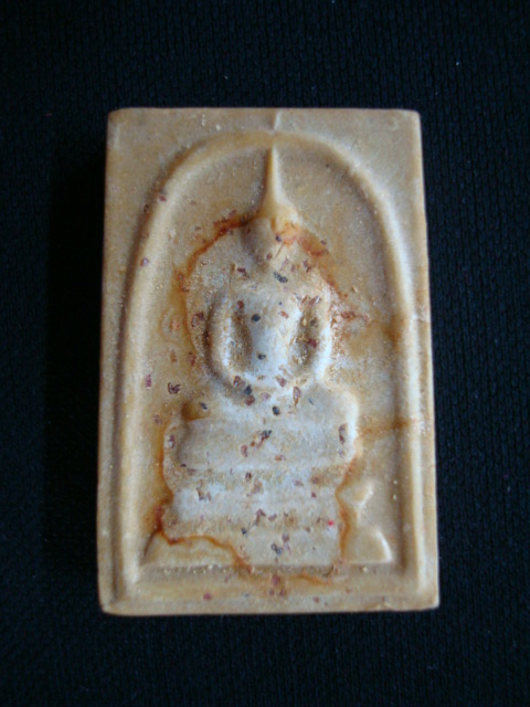 พระสมเด็จเกศทะลุซุ้ม รุ่นเทิดพระเกียรติแช่น้ำมนต์โรยพลอย(นิยม)สมเด็จพระสังฆราช วัดบวรนิเวศวิหาร ปี๔๒