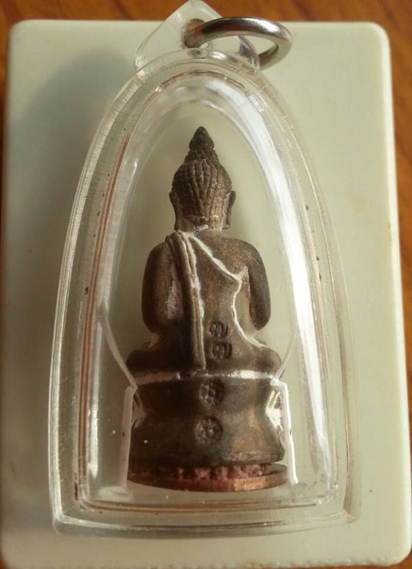 วัดใจ>>>พระชัยวัฒน์ชนะมาร หลวงปู่ธรรมรังษี นวะโลหะเต็มสูตรผิวเดิม ก้นนวะ เลี่ยมพร้อมใช้