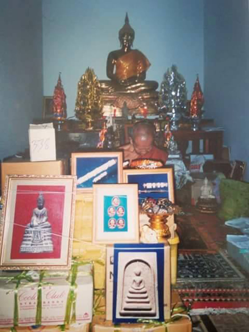 ตะกรุดเงิน ชนะมาร  หลวงปู่ธรรมรังษี วัดพระพทุธบาทพนมดิน  สุรินทร์ ขนาด 5 นิ้ว