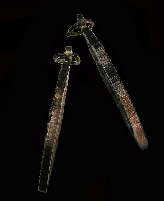 เหรียญมังกรคู่หลวงปู่หมุน รุ่นเสาร์ห้ามหาเศรษฐี ปี43 สภาพสวยเดิม ปรอทรุ้ง โค๊ตเต็ม เกียวเชือกเต็ม