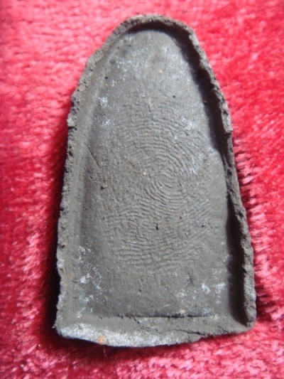 หลวงพ่อทวดเนื้อว่าน รุ่น สร้างศูนย์ศิลปาชีพ ปี 37 