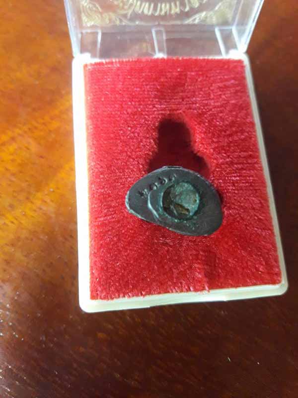 พระปิดตาเจริญดี เนื้อนวะ ก้นอุดสีผึ้ง หลวงปู่คำพันธ์ วัดธาตุมหาชัย ปี 36 เลข 2363