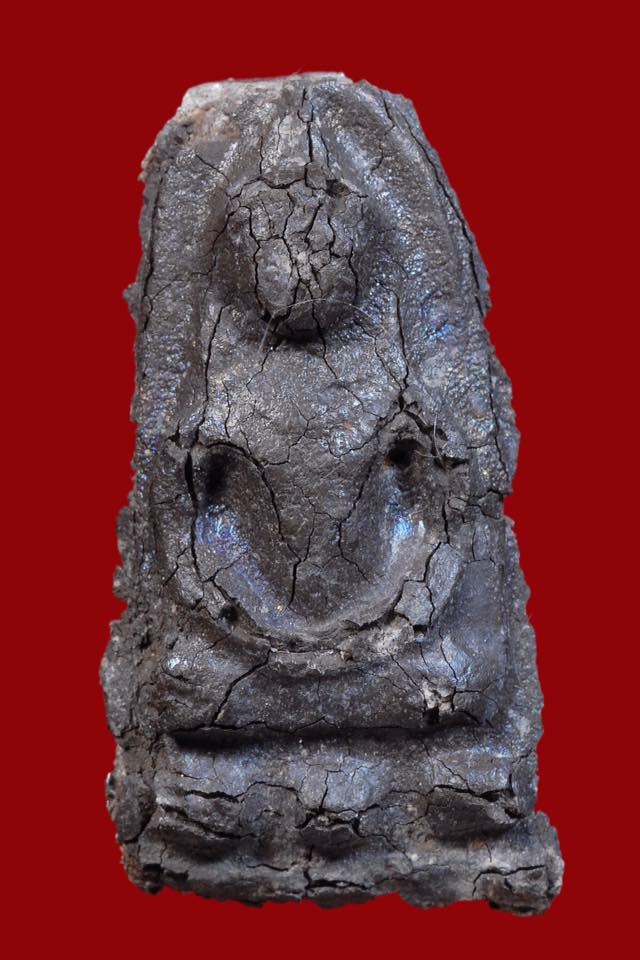 พระร่วงนั่ง ชินเงิน พิมพ์เม็ดบัว กรุวัดราชบูรณะ แผงตัดเดี่ยว