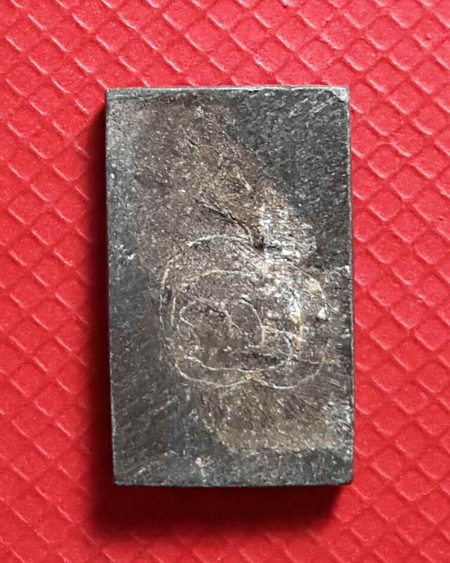 พระชินตะกั่ว หลวงปู่ศุข ลงกรุเขาจอมคีรีนาคพรต นครสวรรค์ ปี 2461พร้อมตลับพุ๊ก