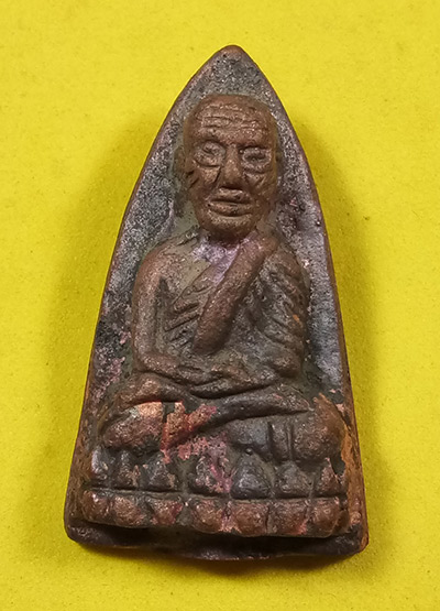 พระพิมพ์เตารีด หลวงปู่ทวด หลวงพ่อรวย (( รุ่นแรก โค๊ต กรรมการ เนื้อนวะ )) วัดตะโก จ.อยุธยา พร้อมกล่อง