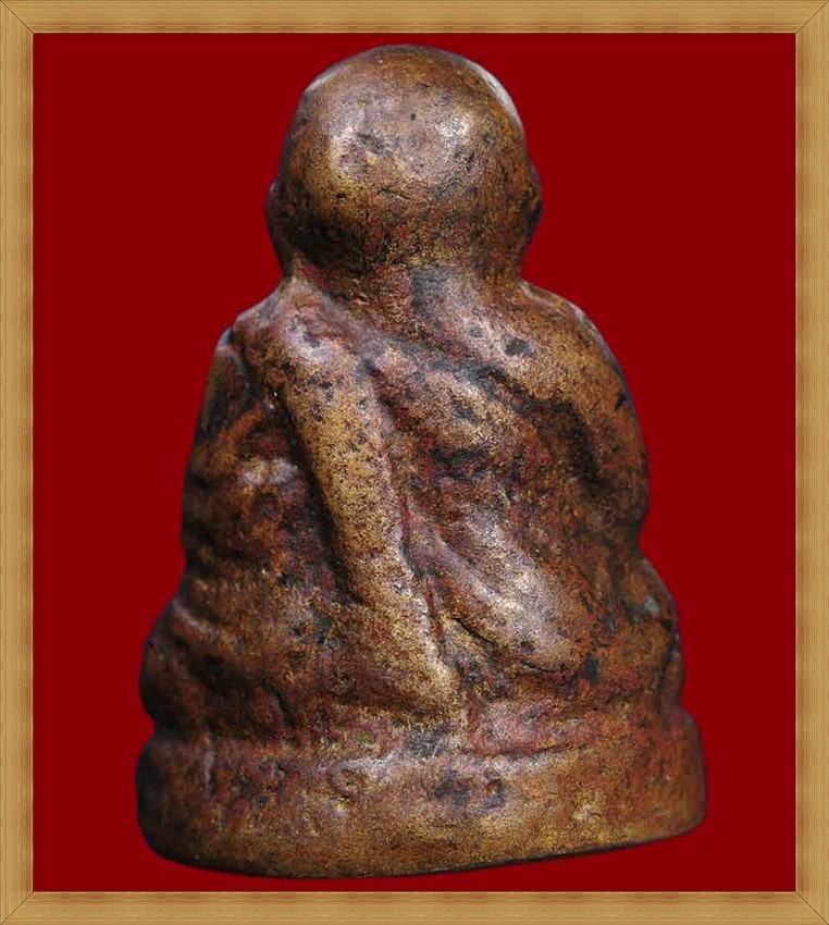 หลวงพ่อเงิน วัดบางคลาน ออกวัดห้วยเขน อำเภอบางมูลนาก จังหวัดพิจิตร