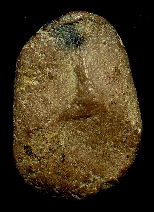 นางกำแพงพิมพ์ลึก หนึ่งในความนิยมของพระกรุเมืองกำแพงเพชร