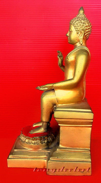 พระบูชาปางประทานพร(หลวงพ่อศิลาขาว) วัดพระปฐมเจดีย์ จ.นครปฐม กะไหล่ทอง สวยมากค่ะ