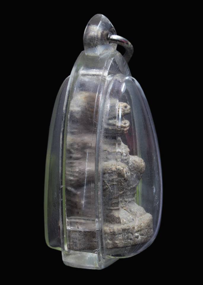 หนุมานชมภูนุช เนื้อผงพุทธคุณผสมว่าน 108 หลวงปู่หมุน ฐิตสีโล วัดสุทัศน์ พิธีพุทธาภิเษก 5 ครั้ง ปี พ.ศ