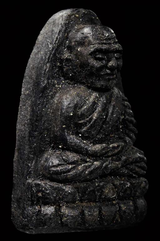 หลวงพ่อทวดวัดช้างไห้ ปี พ.ศ. 2524 เนื้อว่าน พิมพ์ใหญ่