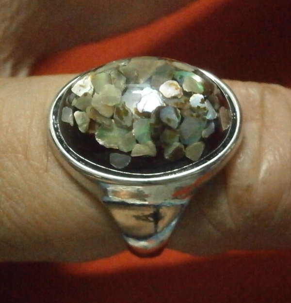 แหวนสำหรับผู้ชาย หัวนิลดำลายมุก สวยมากๆ ตัวเรือนชุบโรเดียม ขนาดเส้าผ่าศูนย์กลาง 1.9 เซ็นต์ (#R14)