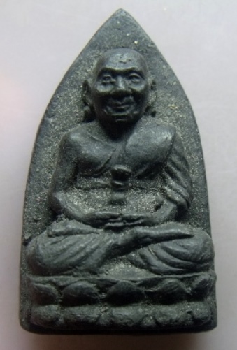 **วัดใจ**หลวงปู่ทวดเนื้อว่านพิมพ์จัมโบ้ วัดทรายขาว รุ่นเสาร์ ๕ ฝังตะกรุด 9 ดอก ปี ๒๕๓๙**อ.นองปลุกเสก