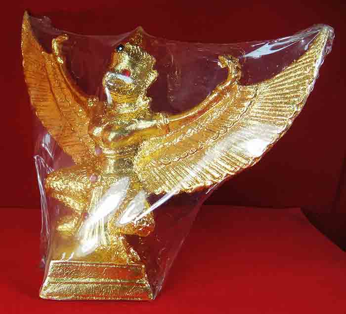 *** พญาครุฑกางปีก เนื้อเรซิ่นสีทอง ค้าขายร่ำรวย การงานรุ่งเรือง