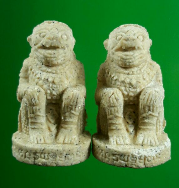 หนุมานหลวงปู่หมุนออกวัดซับลำใยสวยๆ2ตัวครับ