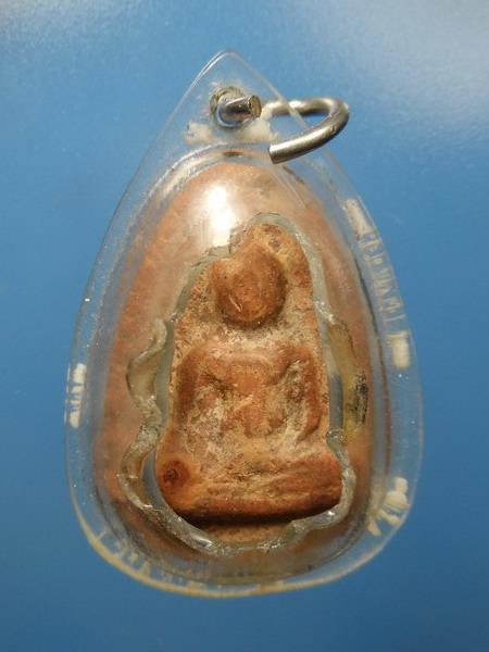 [[ เคาะแรกเริ่ม 20 บาท ]] พระเนื้อดิน เลี่ยมเก่า ไม่ทราบที่ครับ
