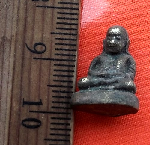 เริ่ม 10 บาท กับ รูปหล่อหลวงพ่อเงิน …AZ243