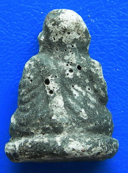 พระรูปเหมือนหลวงพ่อเงินวัดบางคลาน เนื้อว่าน....(2)