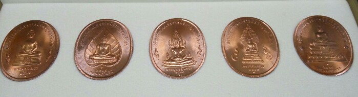 เหรียญพระพุทธปัญจภาคี ที่ระลึกงานฉลองครองราชครบ 50 พรรษา (ปีกาญจนาภิเษก)ปี 2539 เนื้อทองแดงพิมพ์ใหญ่