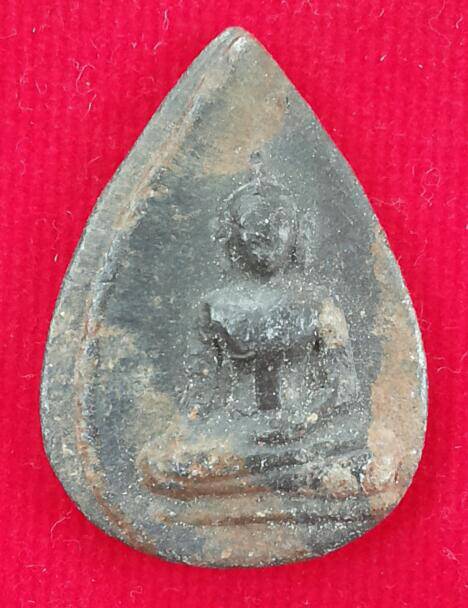 พระท่ากระดาน หลวงพ่อนารถ วัดศรีโลหะราษฏร์บำรุง พิมพ์กลีบบัว (นิยม) เนื้อชินตะกั่ว ปี๒๕๒๐