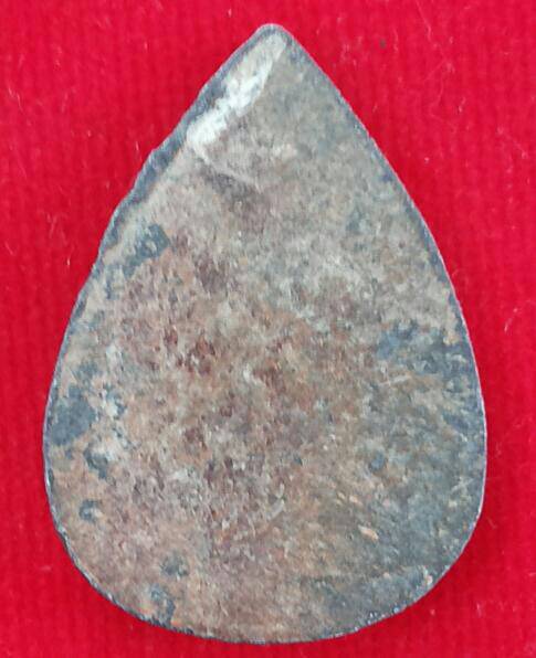 พระท่ากระดาน หลวงพ่อนารถ วัดศรีโลหะราษฏร์บำรุง พิมพ์กลีบบัว (นิยม) เนื้อชินตะกั่ว ปี๒๕๒๐