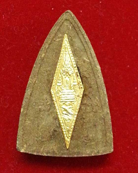 พระพุทธชินราช ญสส เนื้อว่าน หน้ากากทองคำ อกเลาทองคำ หลวงปู่หมุนปลุกเสกพิธีใหญ่