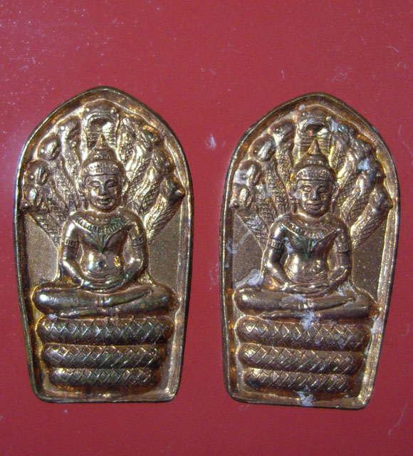 พระนาคปรกใบมะขาม หลวงปู่หลิว วัดไร่แตงทอง เนื้อทองแดง ทีเดียว 2 เหรียญ 