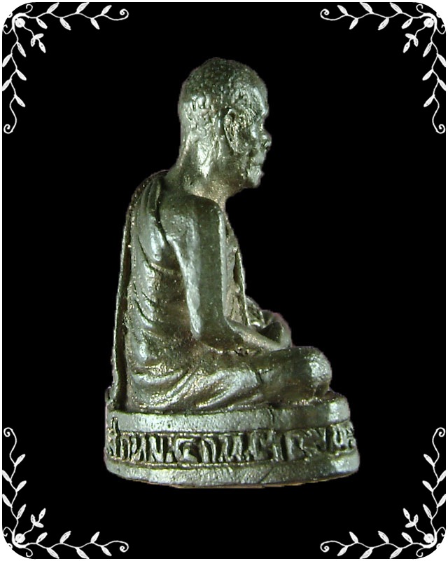 รูปหล่อ หลวงพ่อผล วัดเชิงหวาย  เนื้อนวะโลหะ  ปี 38