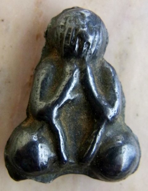 พระปิดตาสองหน้า เนื้อเมฆพัตร หลวงพ่อเดิม วัดหนองโพ ปี2480 เคาะเดียวครับ