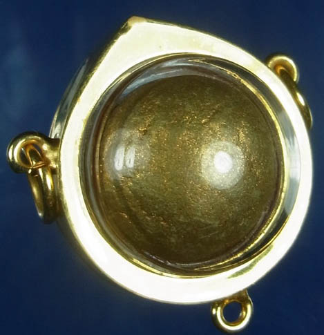 ลูกอมเมตตา มหานิยมหลวงพ่อสาคร วัดหนองกรับ ปี 53 เลี่ยมทองคำแท้สามห่วง