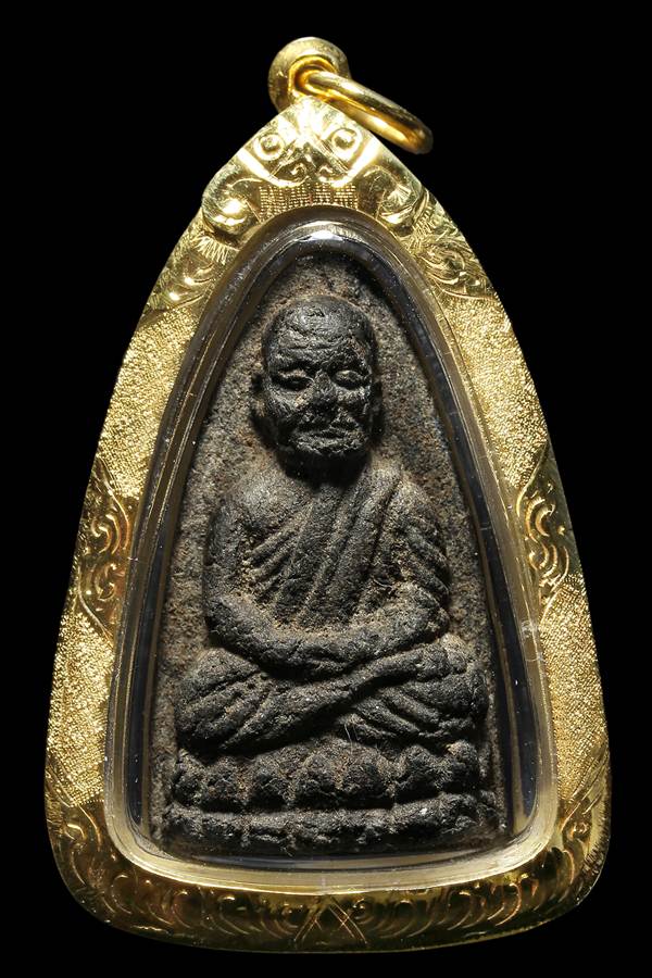 พระหลวงปู่ทวดเนื้อว่านปี 2524 พิมพ์กลาง เลี่ยมทองยกซุ้มงามๆ+บัตรรับรอง