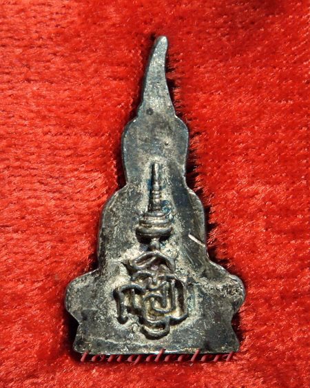 พระกริ่งท่ากระดาน ญสส. สมเด็จพระญาณสังวร เนื้อเงิน สวยมากพร้อมกล่องเดิมค่ะ