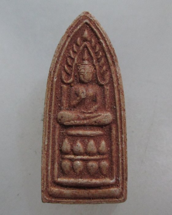 20 บาท พระพุทธเนื้อดิน ไม่ทราบที่ครับ