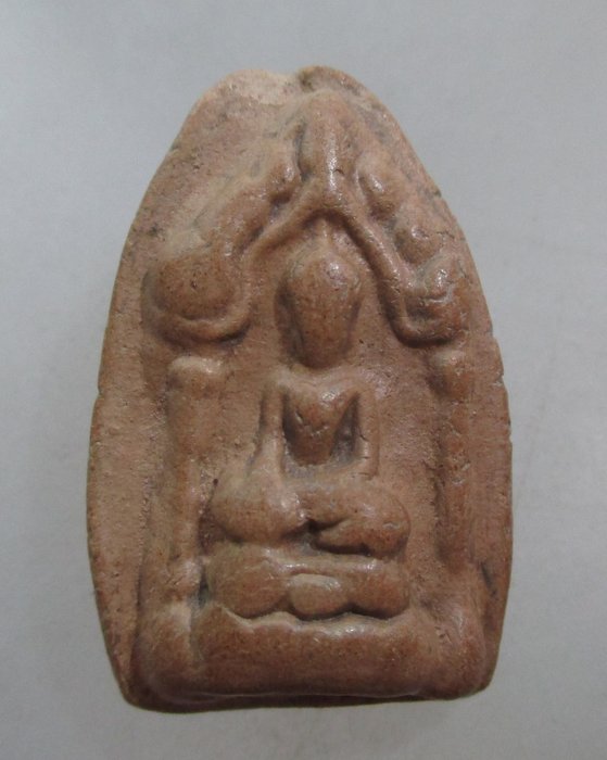 20 บาท พระพุทธซุ้มเรือนแก้ว เนื้อดิน