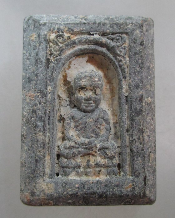 20 บาท หลวงปู่ทวด พิมพ์กลักไม้ขีด เนื้อว่านกากยายักษ์ รุ่นทรัพย์ไพศาล หลวงพ่อรักษ์ วัดสุทธาวาสฯ