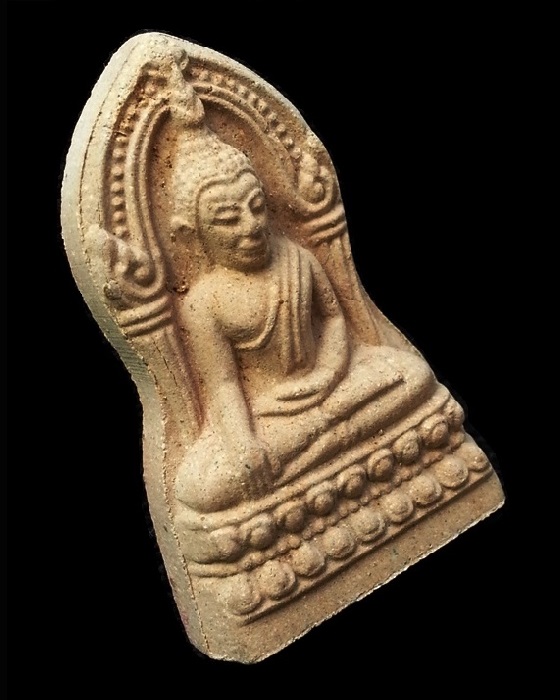 ((( 300 ฿ ))) พระพุทธชินราช เนื้อผง พิมพ์เสมา รุ่น " ปิดทอง ๔๗ " พร้อมกล่องกำมะหยี่เดิม