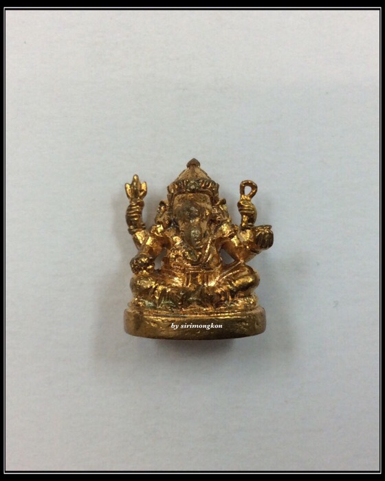 พระพิฆเนศ รุ่นบังเกิดทรัพย์ ปี49 เนื้อสัตตโลหะ กล่องเดิม ปลุกเสกโดย หลวงปู่หงษ์ ณ ปราสาทพนมรุ้ง