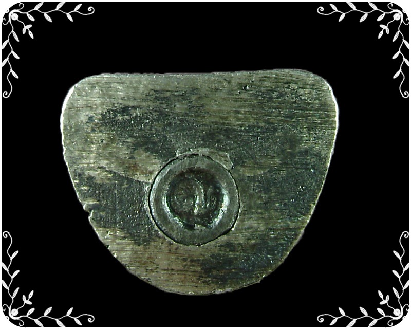 รุปหล่อหลวงพ่อวอน วัดโพธิ์แก้วนพคุณ เนื้อเงิน