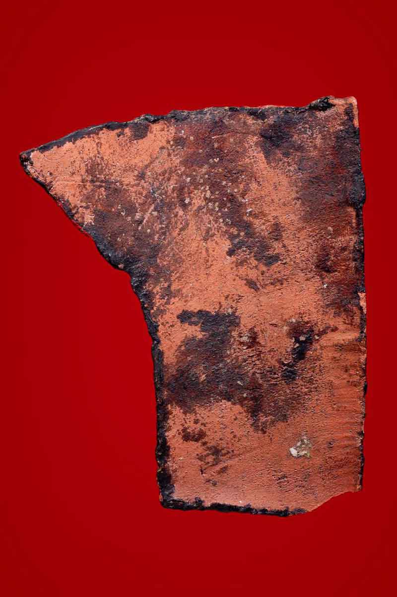 พระโคนสมอ พิมพ์ไสยาส ลงรักปิดทองเดิม สภาพสวย มีลงรักทาชาติแดง 