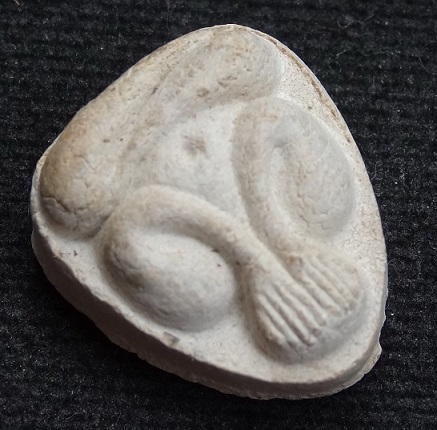 พระปิดตามหาเสน่ห์ หลังยันต์พุทโธ เนื้ออิทธิเจ 