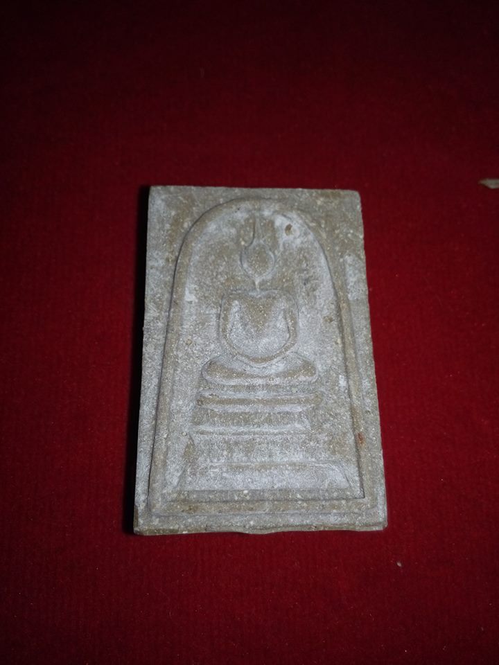 สมเด็จ100ปี วัดพิกุลทอง หลวงพ่อแพ วัดพิกุลทอง หนาๆครับ