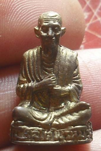 รูปหล่อสมเด็จพุฒาจารย์ (โต) พรหมรังษี  พศ 2553