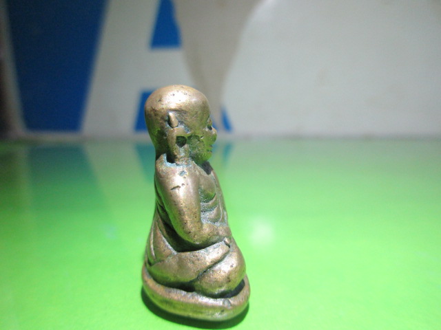 หลวงพ่อเงินพีมนิยม