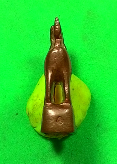 แพะหล่อมหาลาภ อุดผงพรายกุมาร (( รุ่นแรก )) หลวงพ่อสิน วัดระหารใหญ่ จ.ระยอง พร้อมกล่อง